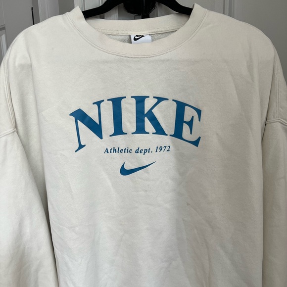 Nike Fleece Crewneck in Coconut Milk - Picture 6 of 6